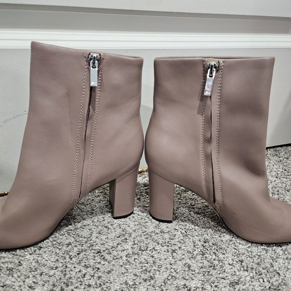 Marc Fisher women's boots - Picture 3 of 7